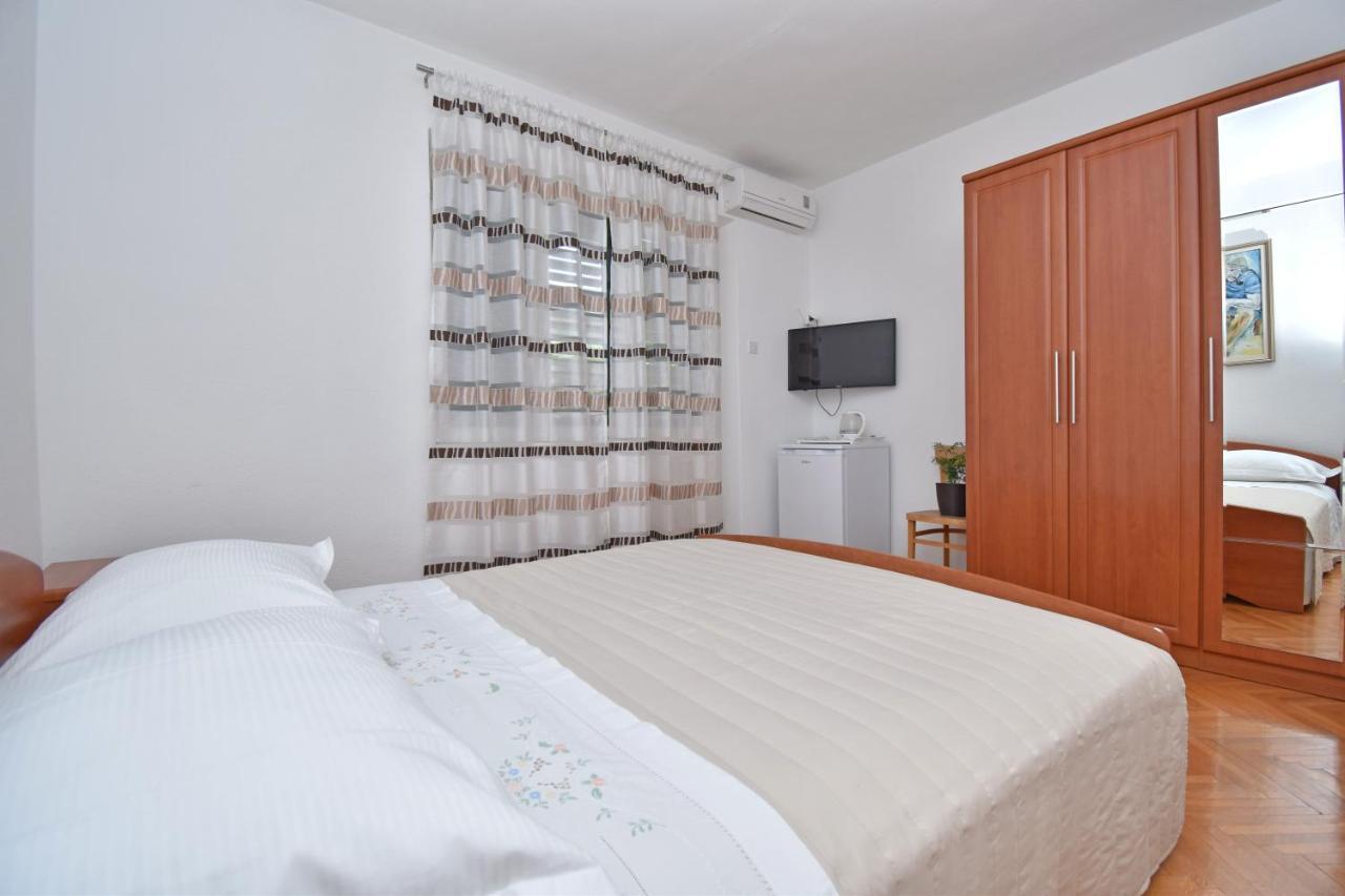Rooms Borka Tucepi Luaran gambar